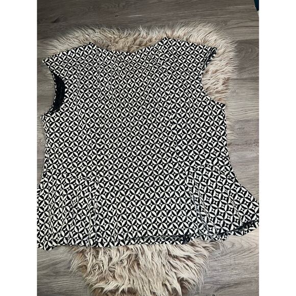 Worthington Women's Sleeveless Top - Picture 5 of 9